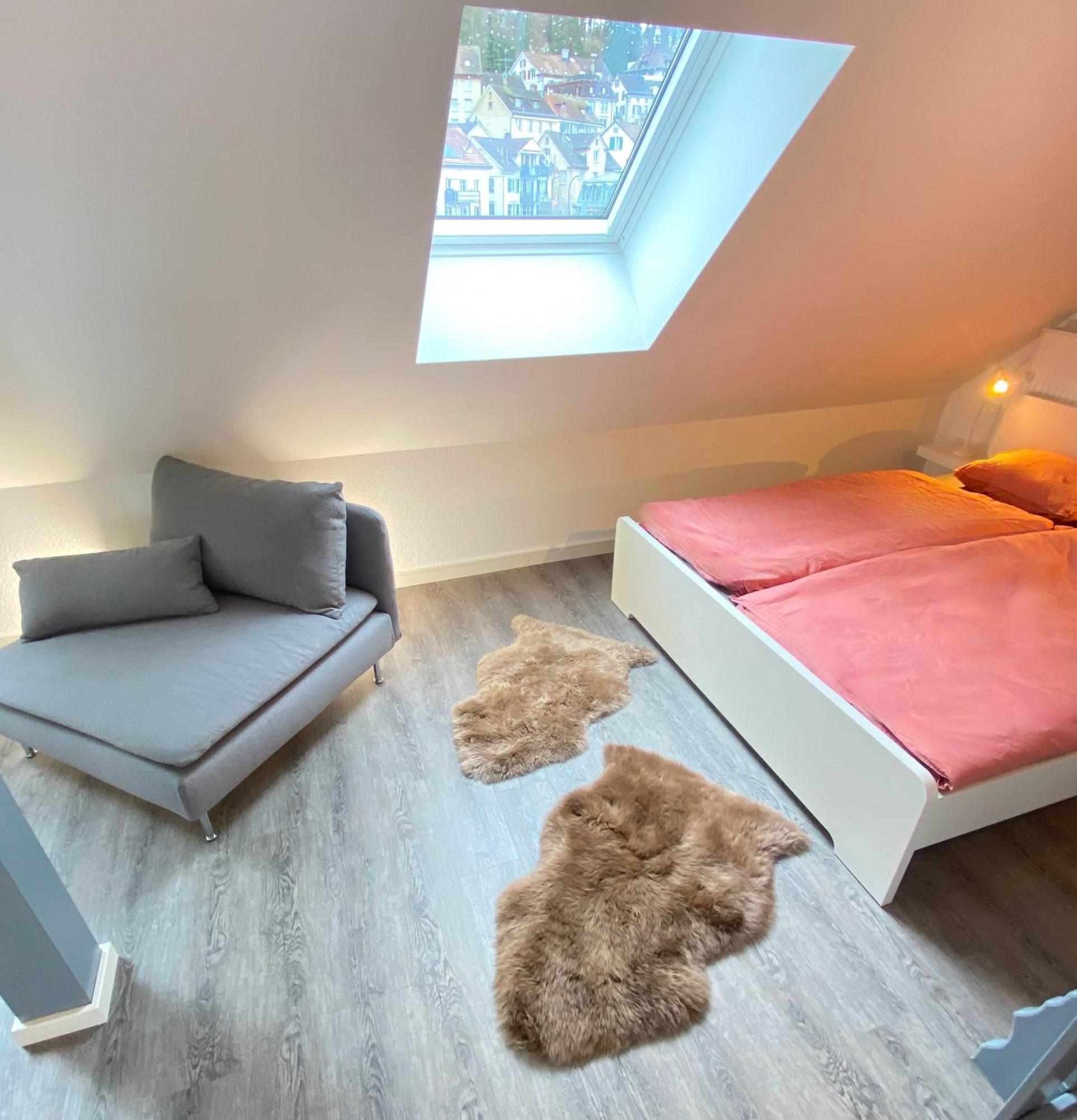 Ruhige, Neue Dachwohnung An Altstadt, Naehe Messe St. Gallen Luaran gambar