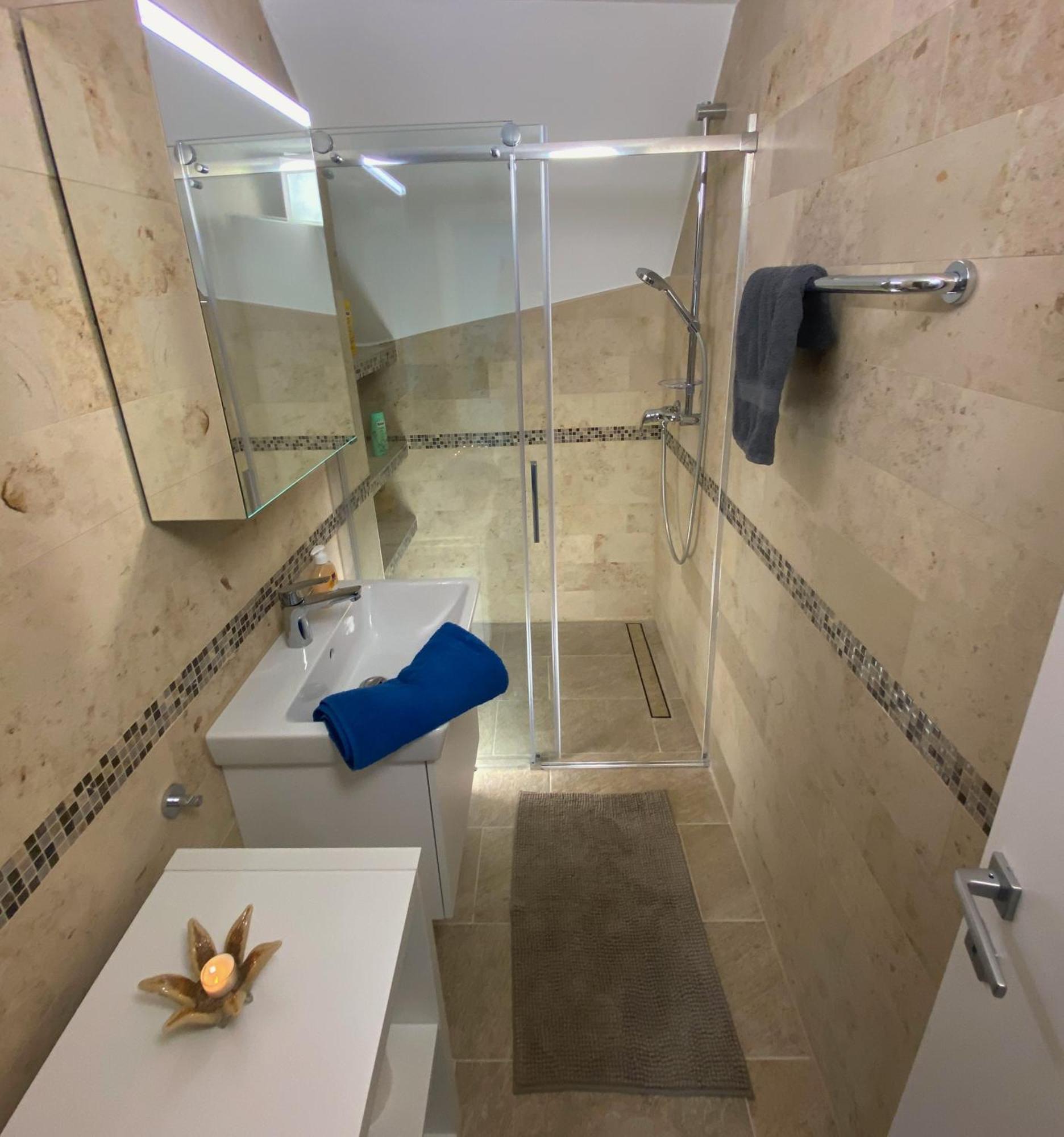 Ruhige, Neue Dachwohnung An Altstadt, Naehe Messe St. Gallen Luaran gambar