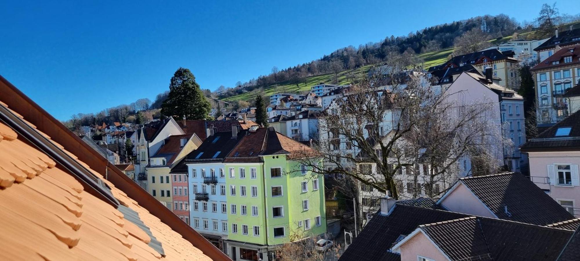 Ruhige, Neue Dachwohnung An Altstadt, Naehe Messe St. Gallen Luaran gambar