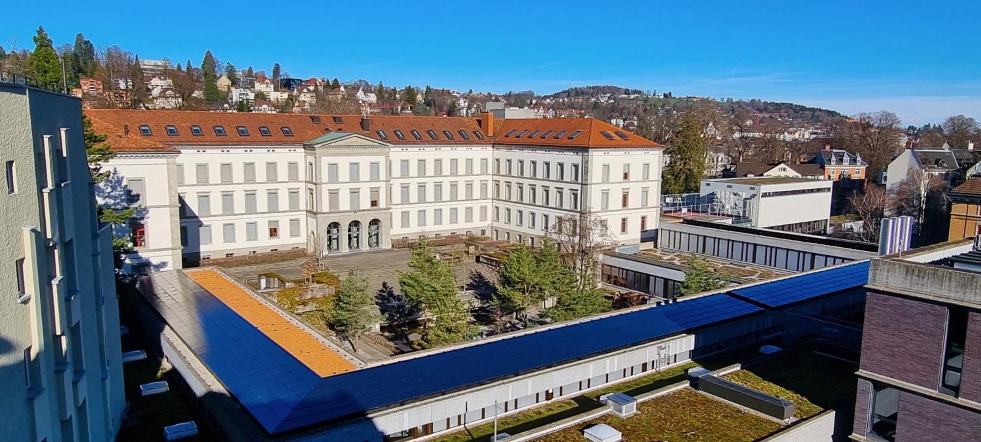 Ruhige, Neue Dachwohnung An Altstadt, Naehe Messe St. Gallen Luaran gambar